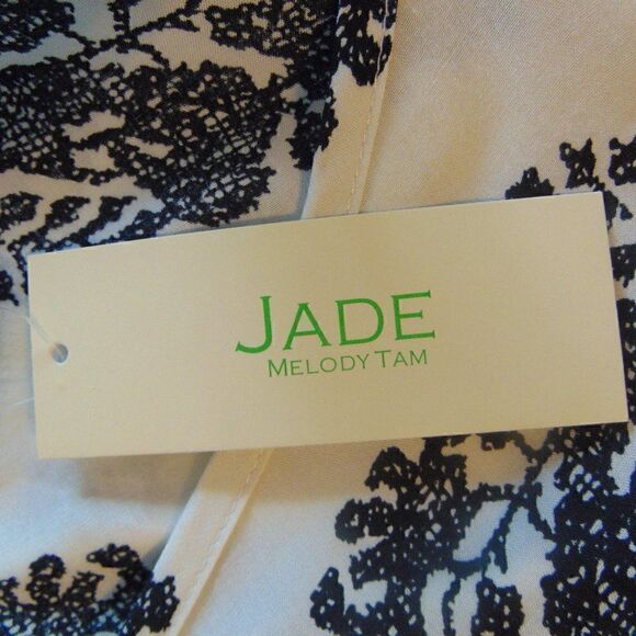 NWT JADE Ivory & Black V Neck Flowy Lightweight Open Arm Floral Tunic Size S/M - Picture 10 of 10